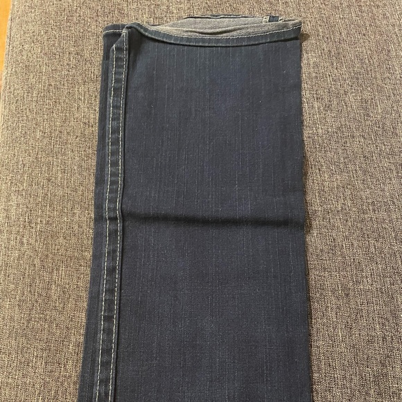 Tru Religion Jeans - Picture 2 of 3